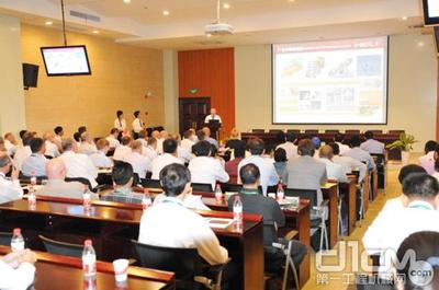 安徽合力召開2015全球代理商電動產品研討會